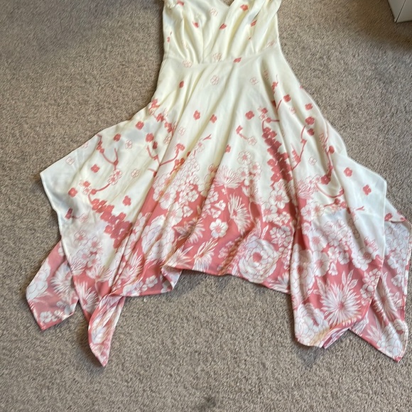 ModCloth Flower Dress - Picture 5 of 5